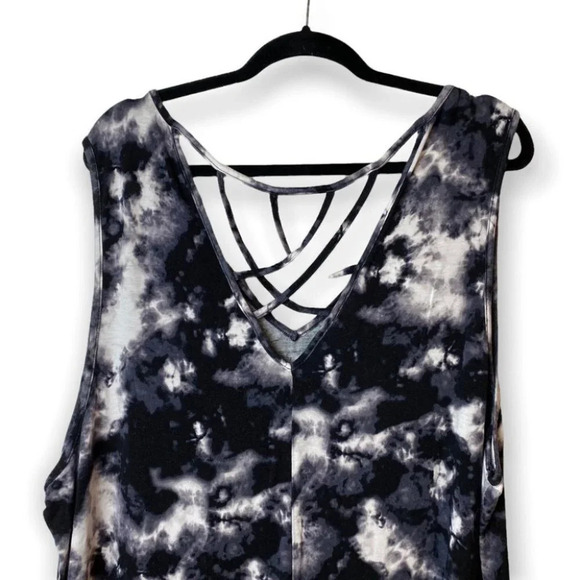 George Black  & White Tie Dye Tank 4X - Picture 5 of 7